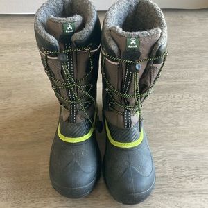 Big kids Kamik Snow boots